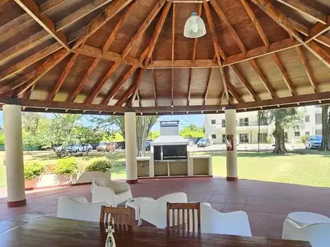 Excelente mono ambiente en venta en Aston Village