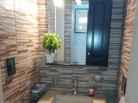 Departamento 4 Ambientes C/lavadero. Domingo F. Sarmiento 1739, Florida.