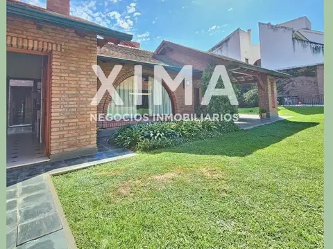 Casa Importante En Alquiler Tres Cerritos