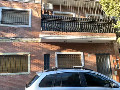 DEPARTAMENTO 2 AMB INTERNO C/BALCON
