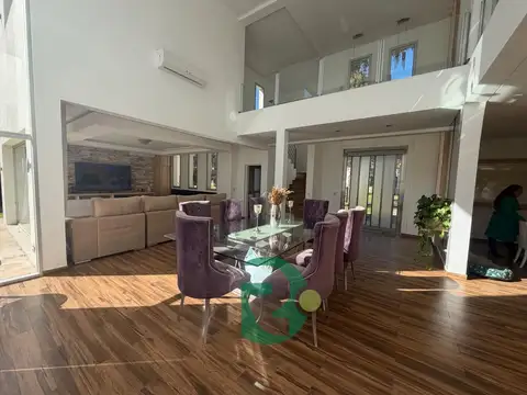 Venta Casa 5amb.Lote 1500mts.San Diego Country Club.Moreno