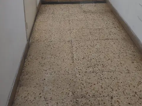 Primera Junta 3400, Piso 1