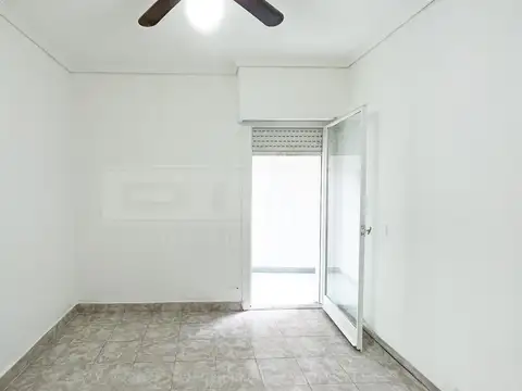 Tronador  al 3700 Entre Manzanares y Jaramillo.