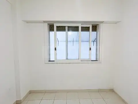 Tronador  al 3700 Entre Manzanares y Jaramillo.