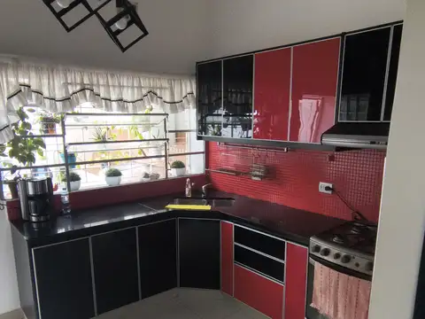 Depto Tipo Casa en Venta de 3 ambientes