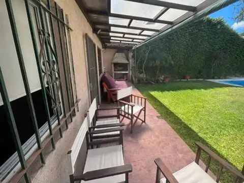 Casa en Alquiler en City Bell, $ 1.800.000