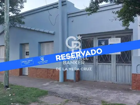 Venta Terreno de gran dimensión con construccion a refaccionar/demoler. San Carlos Centro