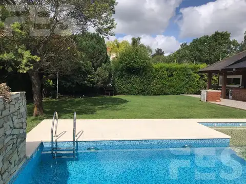 Casa en Alquiler 40 años