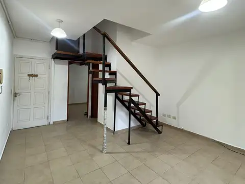 Depto Tipo Casa en Alquiler de 2 dormitorios