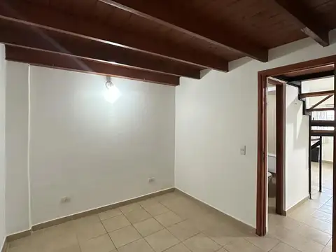 Depto Tipo Casa en Alquiler al Sudeste