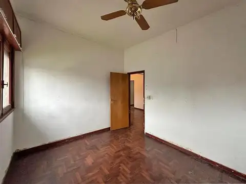 VENTA CASA 6 AMBIENTES ITUZAINGO NORTE