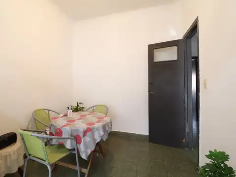 Depto Tipo Casa 4 ambientes con 1 baño