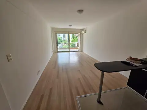 Excelente monoambiente al contrafrente con balcon y amenities!