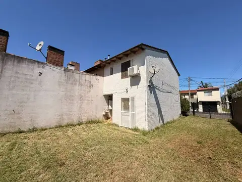 Depto Tipo Casa en Venta de 3 ambientes