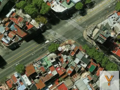 Avenida Juan Bautista Justo e/ Mercedes y Gualeguaychú