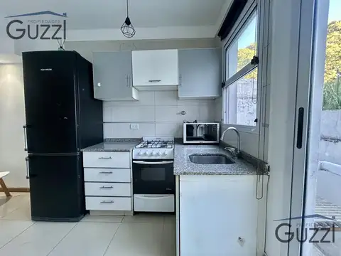 Depto Tipo Casa 2 ambientes con 1 baño