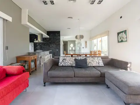 Casa en Alquiler en Tigre Centro, USD 4.000