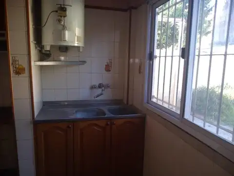 Casa en Venta en Castelar, USD 120.000