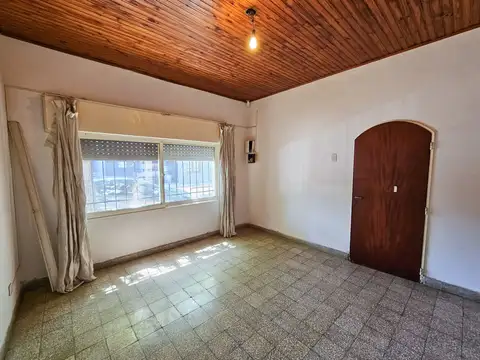 Bartolomé Mitre 600