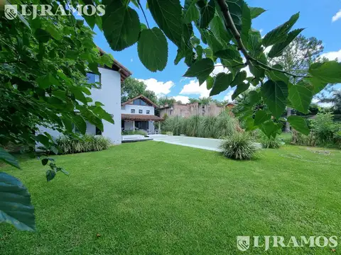 VENTA CASA BUEN RETIRO - APTO CRÉDITO