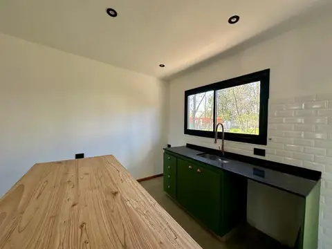 Casa en Alquiler con 1 cochera