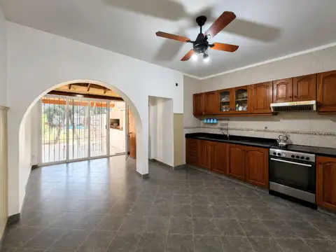 ALQUILER Excelente DUPLEX con Jardín y Pileta