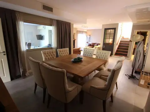 Casa en Venta de 4 dormitorios