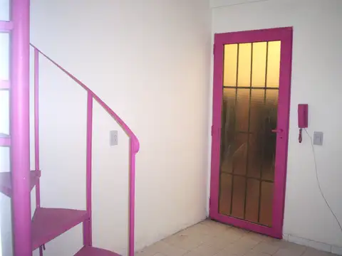 Depto Tipo Casa 2 ambientes con 1 baño
