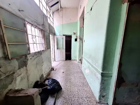 Depto Tipo Casa en Venta 50 años