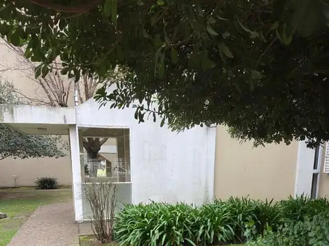 AMPLIO y LUMINOSO DEPARTAMENTO EN VENTA . DORREGO AL 500