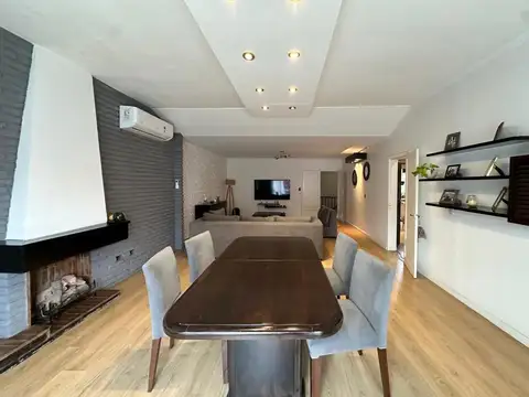 Casa 4 ambientes con 3 baños