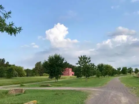 Rbs. Oportunidad!!! Amplio Lote En Barrio Las Cala