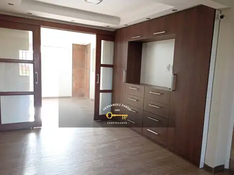 Depto Tipo Casa 4 ambientes con 2 baños