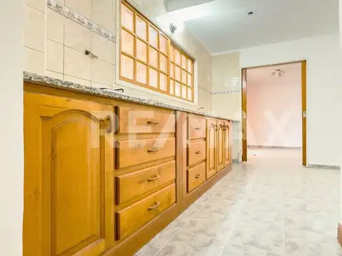 Casa 7 ambientes con 3 baños