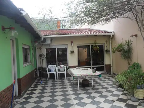 Cátulo Castillo 2400