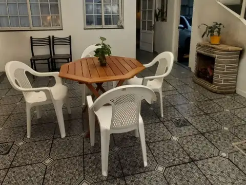 Casa 4 ambientes con 3 baños