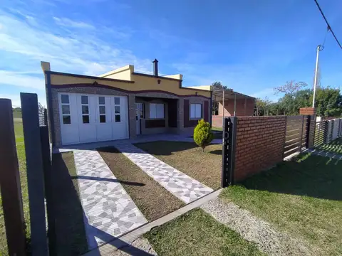 Vendo casa General Alvear