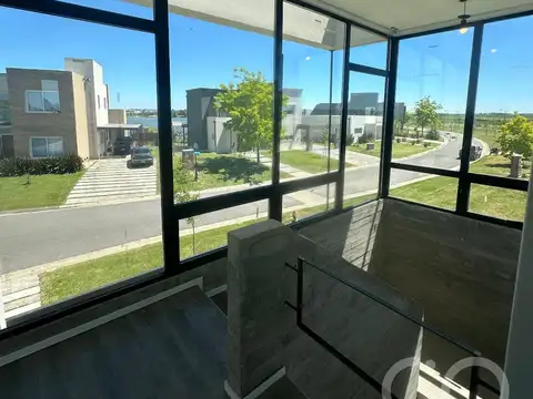Venta Casa San Sebastián - Área 7