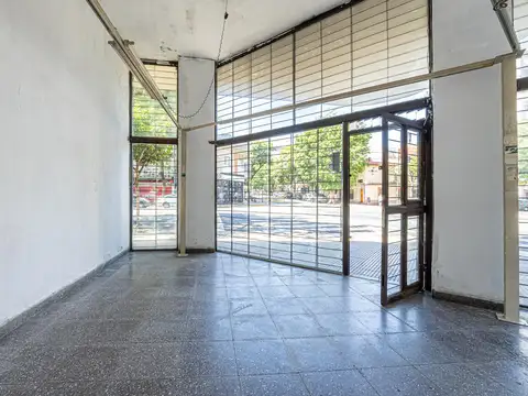 Local en Venta 48 años