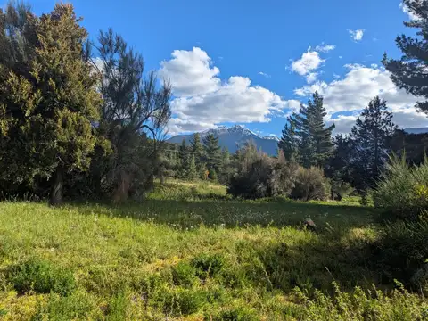 Lote plano de 2.845 m² sobre av. los cóndores