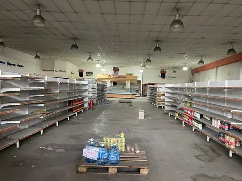 Local 1500m2 de planta libre ideal supermercado venta
