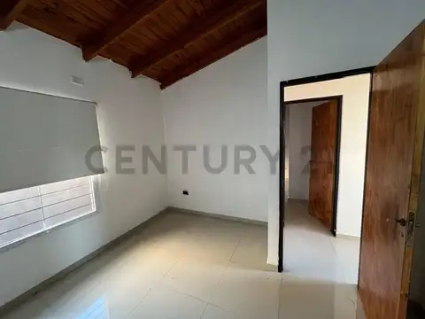 Excelente PH 4 Ambientes en Alquiler Temporal, Ubicado en Villa Real Tipo Casa, 2 Plantas