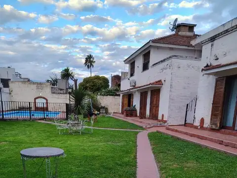 Gobernador Olmos 2300