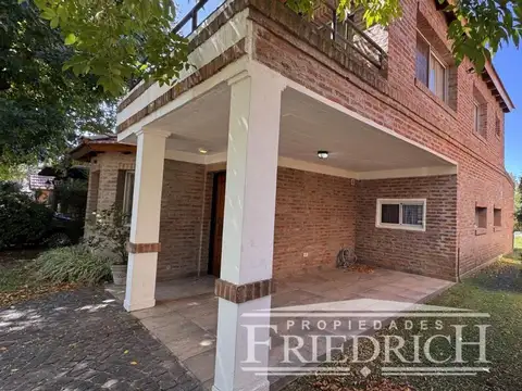 Casa en Venta en Francisco Alvarez, USD 260.000