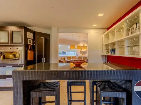Casa en Venta en City Bell, USD 530.000