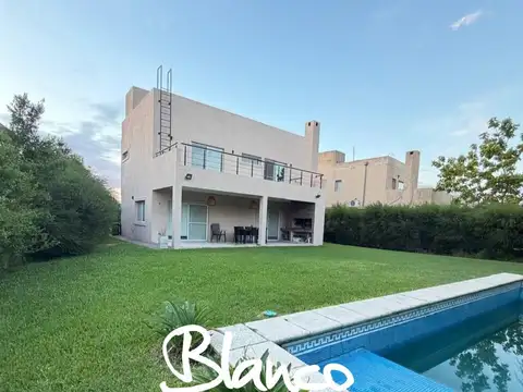 Casa  en Alquiler en Los Alisos, Nordelta, Tigre