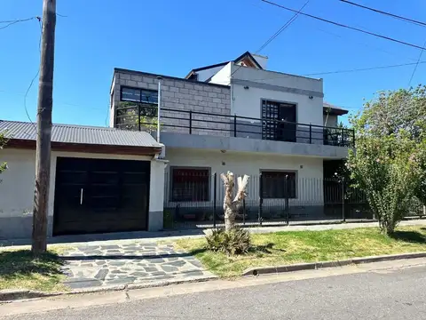 VENTA PH CASA COCHERA PATIO QUILMES SIN EXPENSAS