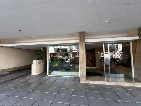 Departamento en Venta  3 ambientes c/ cochera en Lomas de Zamora