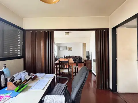 Departamento 5 ambientes con 2 baños