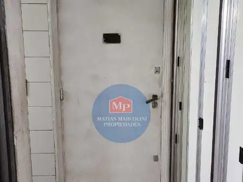 Local en Venta en Flores, USD 190.000